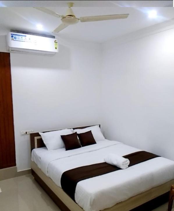 ホテル Tharavad Residency Iritti エクステリア 写真